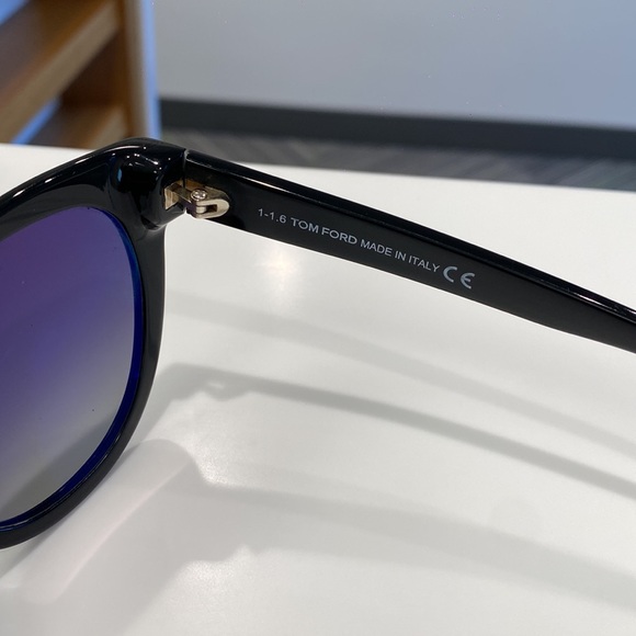 TomFord Sunglasses Polarized - Picture 8 of 11